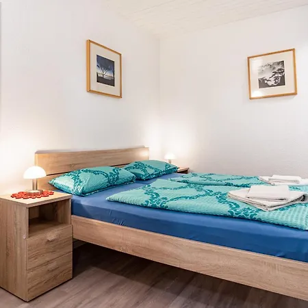 Am Deich - 1 Apartment Prerow